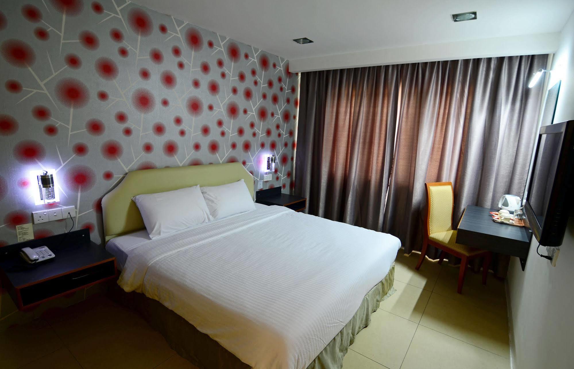 Hotel Avenue Kuantan Ngoại thất bức ảnh