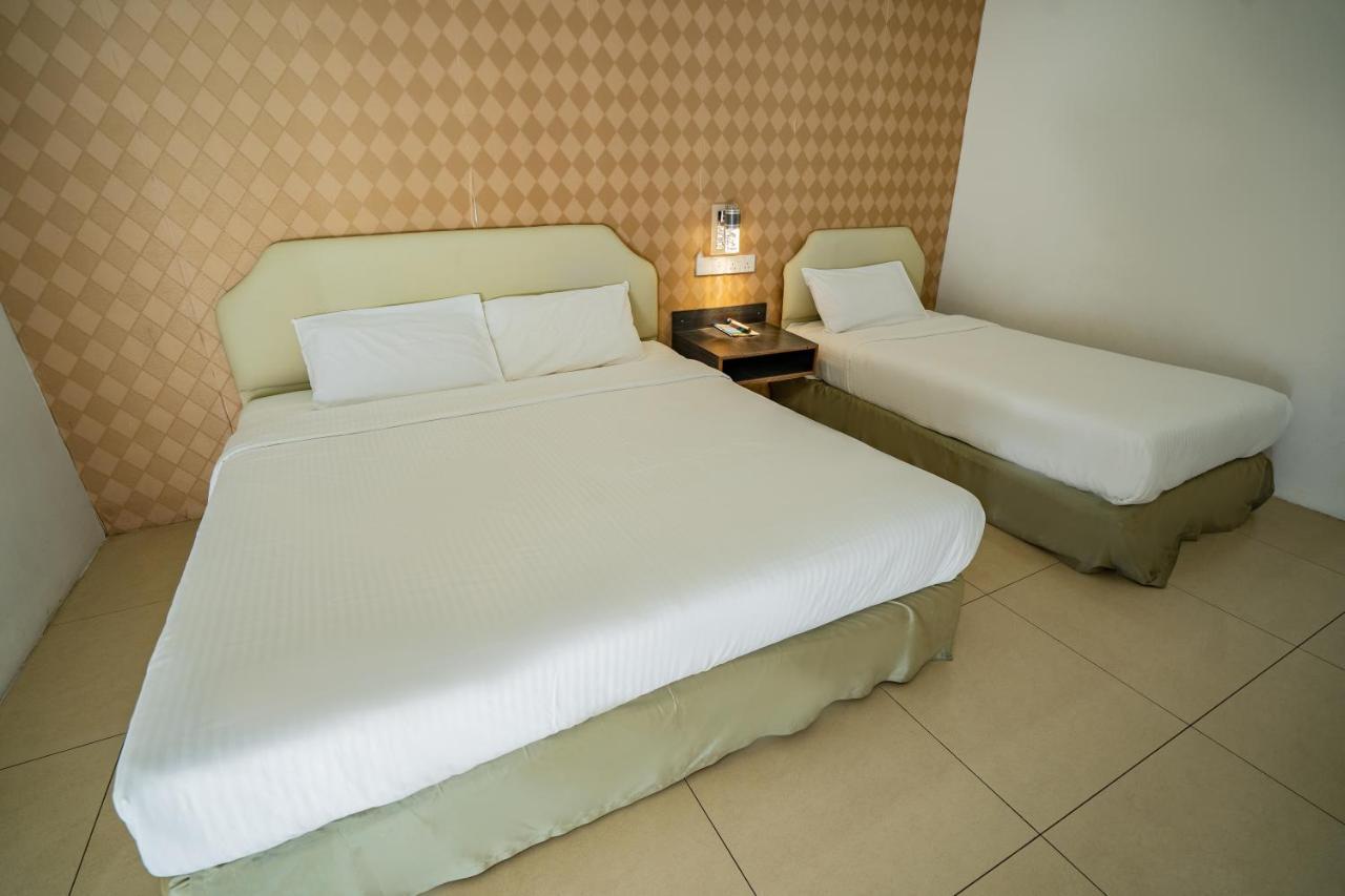 Hotel Avenue Kuantan Ngoại thất bức ảnh