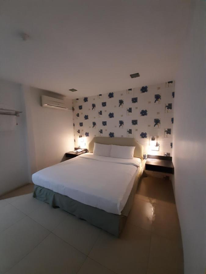 Hotel Avenue Kuantan Ngoại thất bức ảnh